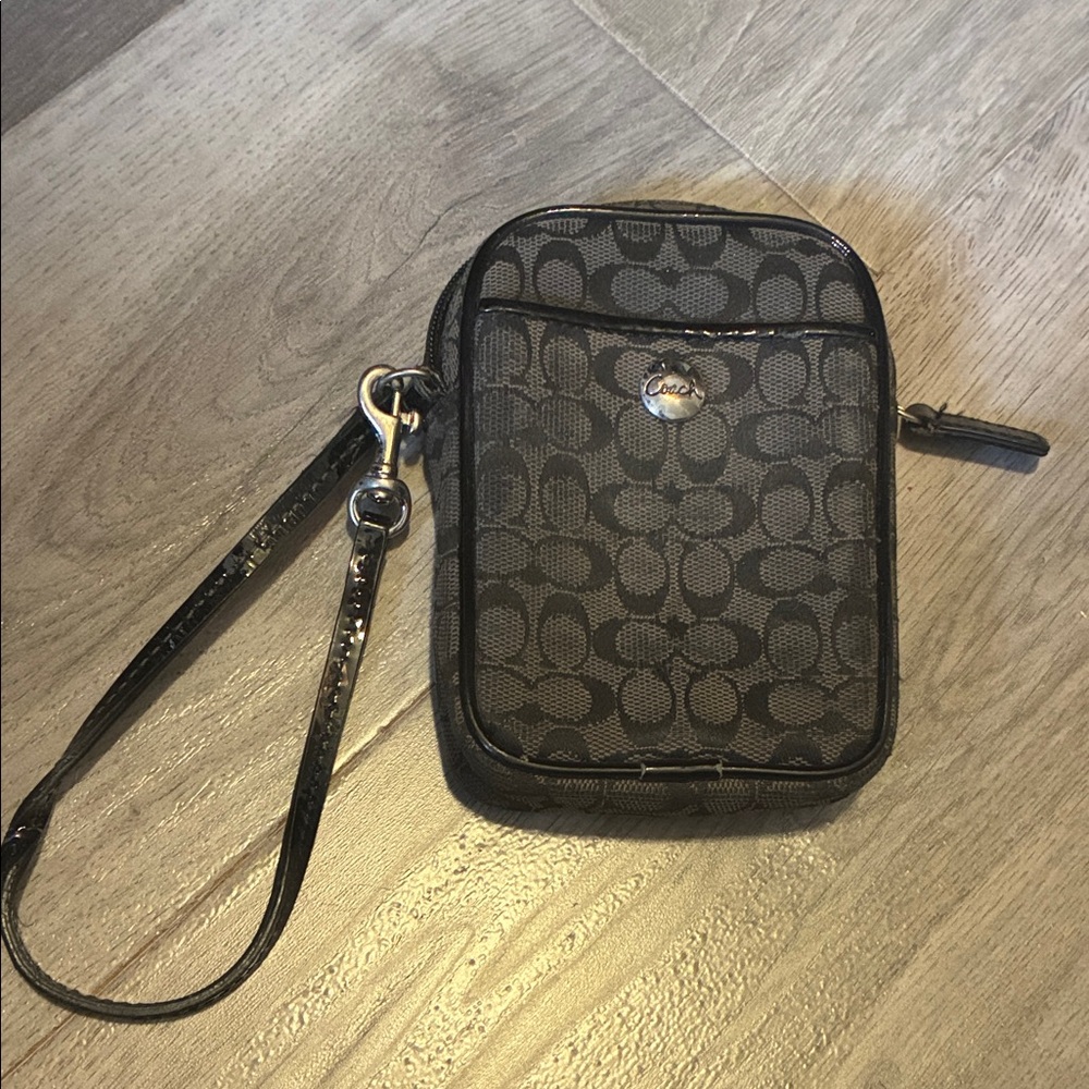Coach Black/Charcoal Signature Canvas Wristlet Pouch